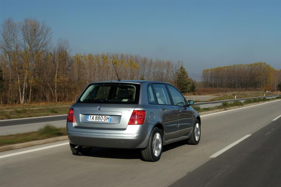  Fiat Stilo 2002 года  (фото 67 из 177)